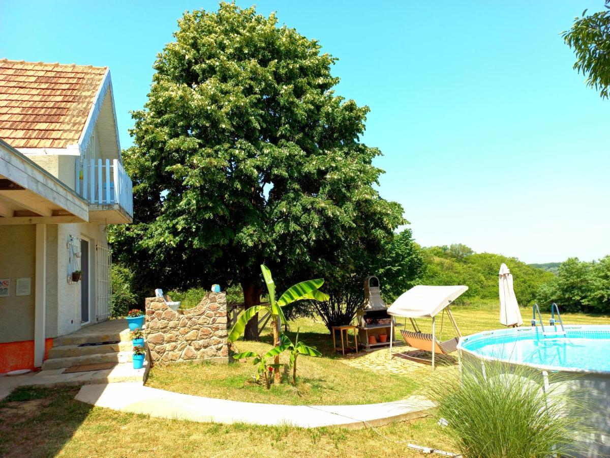 Honey Hill Apartment Fruska Gora Cerevic Exteriér fotografie