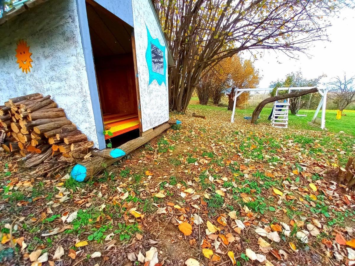 Honey Hill Apartment Fruska Gora Cerevic Exteriér fotografie